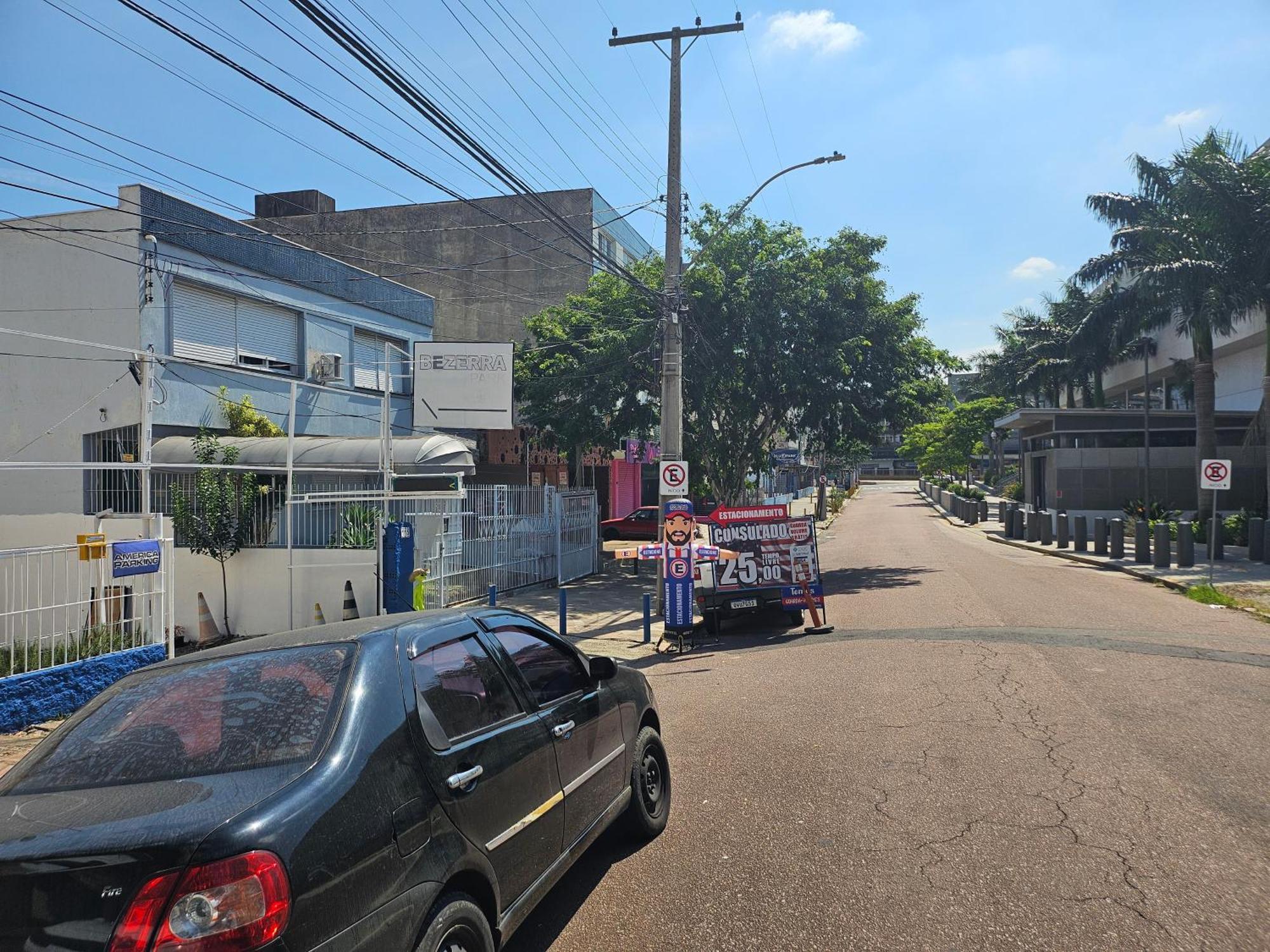 Consulado Americano Apartamento 50 Metros Da Entrada Para Visto Consulado Eua Porto Alegre Com Garagem ภายนอก รูปภาพ